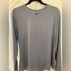 Nike dry fit long sleeve XL